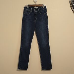 Levi's 724 High Rise Straight Jeans / Size 29